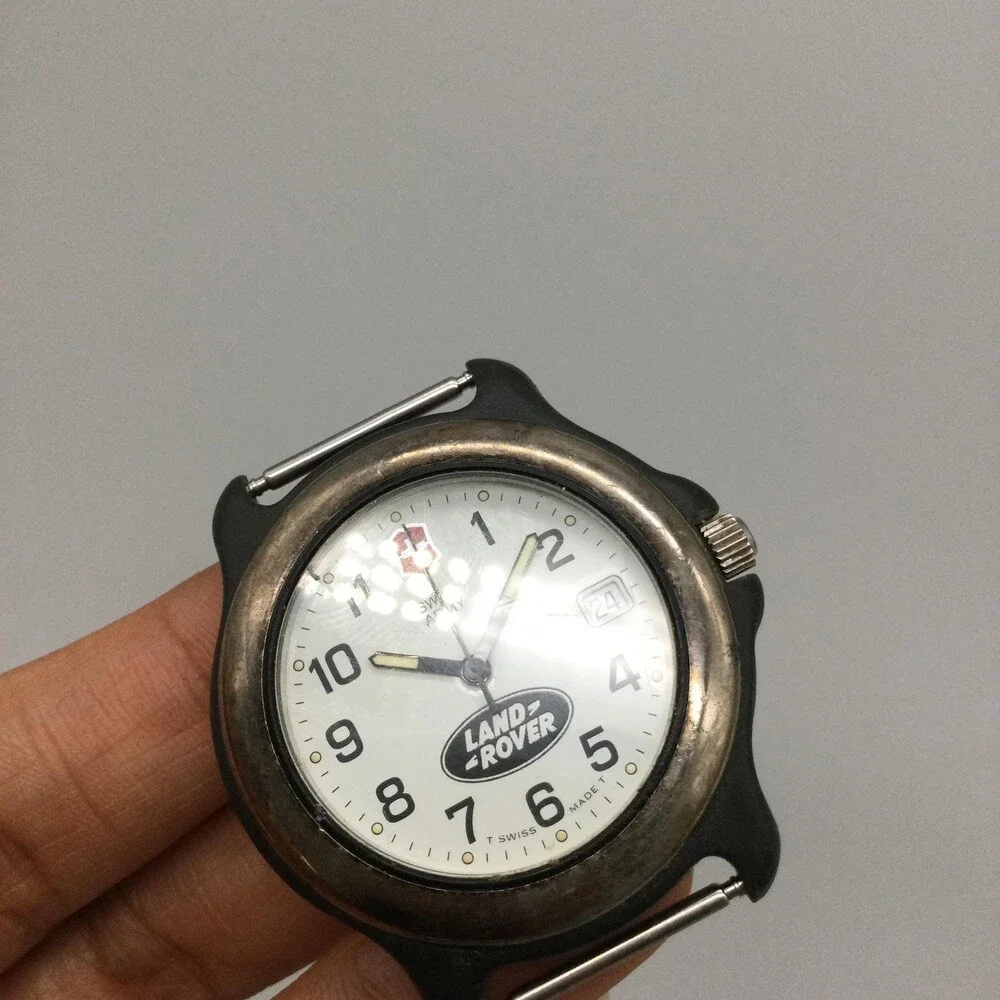 Vicotrinox Swiss Army Land Rover Mens Watch 39mm NOT RUNNING FOR PARTS